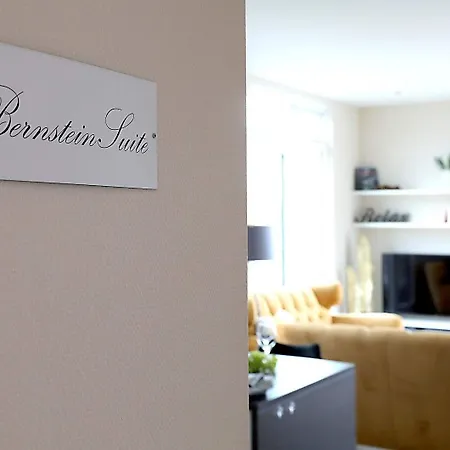 Hausboot Bernstein Botel