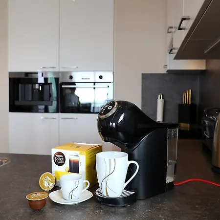 Hausboot Bernstein Botel *