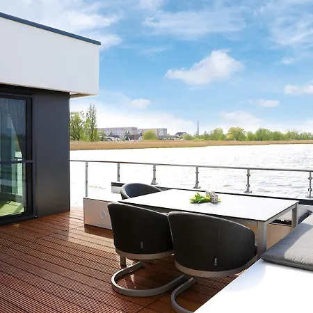Hausboot Bernstein *